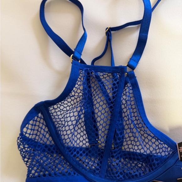 VICTORIAS SECRET VERY SEXY STRAPPY FISHNET OPEN CUP LOW CUT DEMI BRA blue oar - Picture 5 of 8